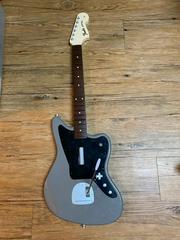 Rock Band 4 Wireless Fender Jaguar Guitar Controller [Gray] Xbox One